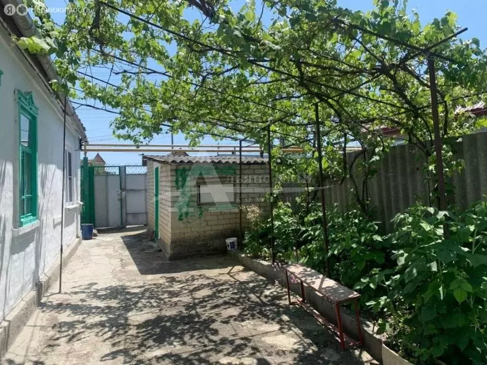 Дом в село Краснокумское, Горная улица (50 м) - Фото 0