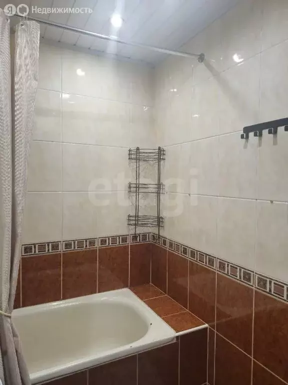 3-комнатная квартира: Симферополь, улица 1-й Конной Армии, 86 (60.5 м) - Фото 1