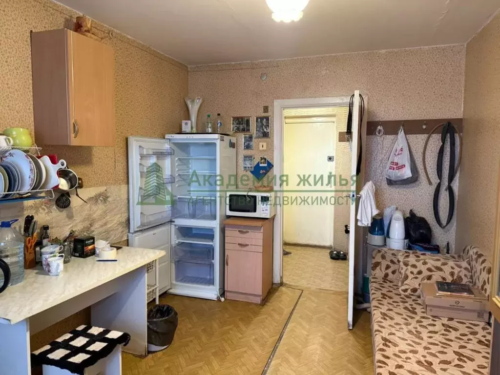 Комната Саратовская область, Саратов Дегтярная пл., 1/13 (11.9 м) - Фото 1