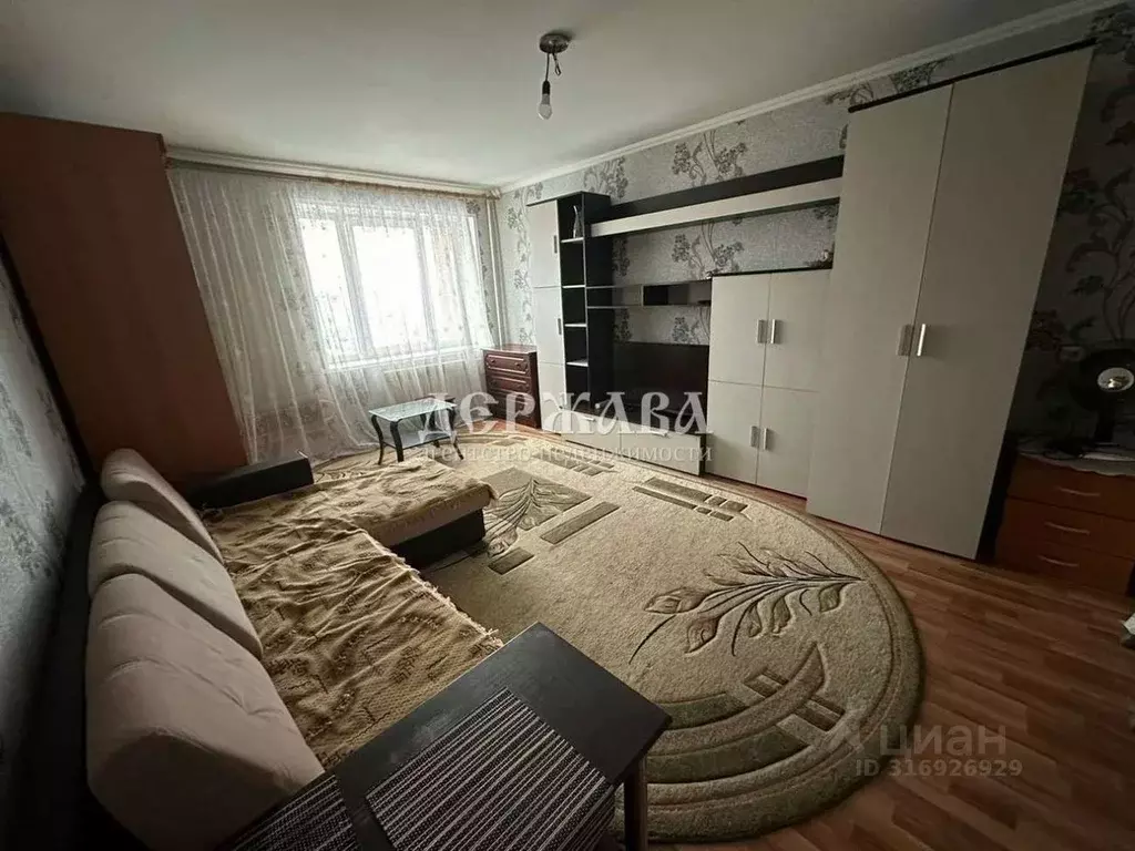 1-к кв. Белгородская область, Старый Оскол Макаренко мкр, 6 (39.0 м) - Фото 1