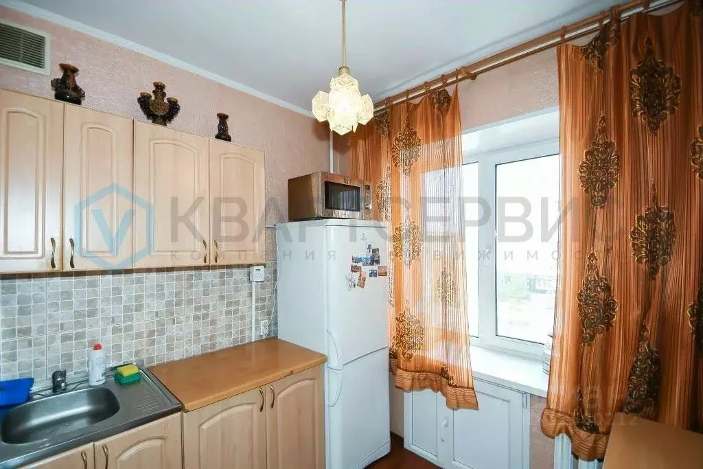 2-к кв. Омская область, Омск просп. Карла Маркса, 10б (44.0 м) - Фото 1