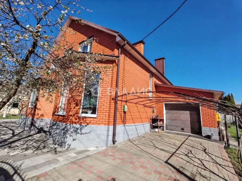 Дом в Белгородская область, Белгородский район, Тавровское с/пос, с. ... - Фото 0