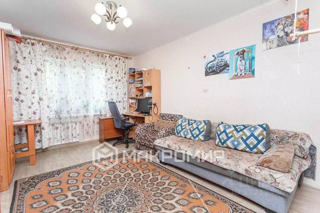 3-к кв. Брянская область, Брянск Авиационная ул., 8 (62.3 м) - Фото 0