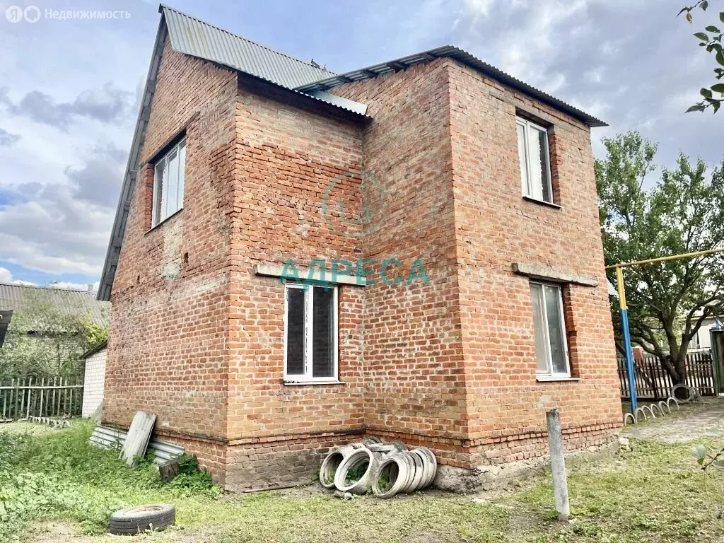 Дом в Чернянка, рабочий посёлок Чернянка, улица Комарова (82.4 м) - Фото 1