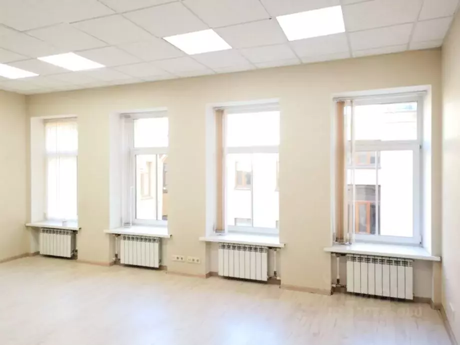Офис в Санкт-Петербург Лахтинская ул., 4 (40 м) - Фото 1