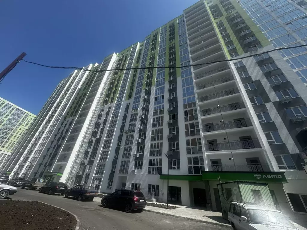3-к кв. Саратовская область, Саратов ул. Имени Академика Н.Н. ... - Фото 0