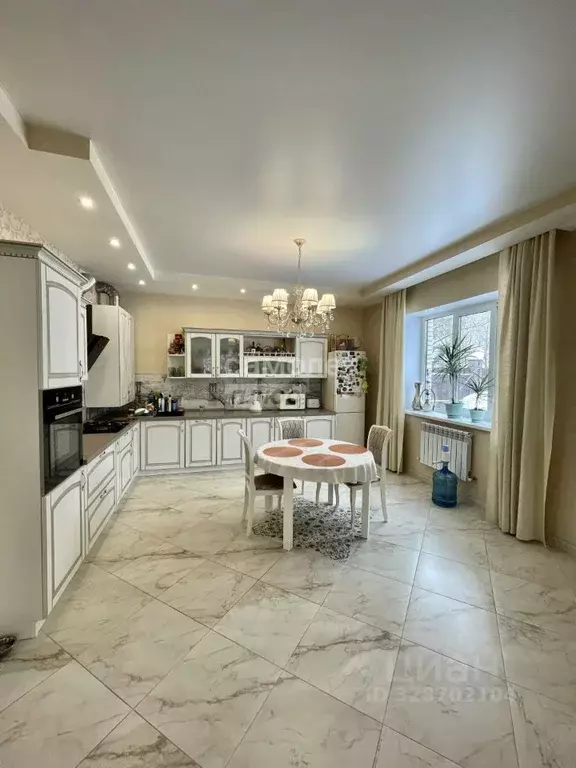 Коттедж в Ивановская область, Иваново Народная ул., 11 (200 м) - Фото 1