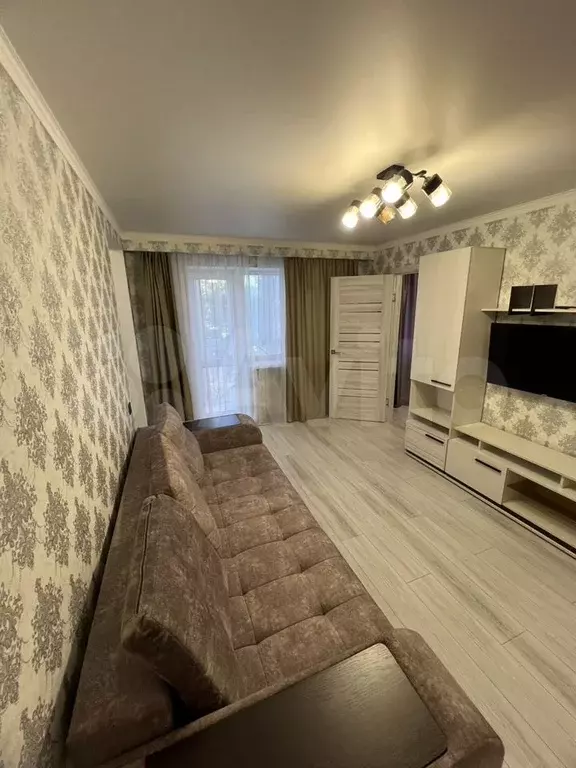 3-к. квартира, 50 м, 3/5 эт. - Фото 1