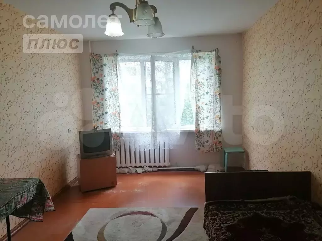 Комната 17.2 м в 3-к, 1/5 эт. - Фото 1