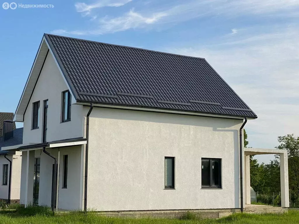 Дом в станица Гостагаевская, Цветочная улица (132 м) - Фото 0