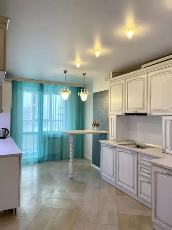 3-к кв. Новосибирская область, Новосибирск ул. Некрасова, 63/1 (90.0 ... - Фото 1