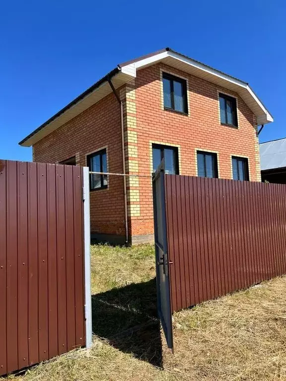 Дом в Чувашия, Цивильский муниципальный округ, д. Красная Горка ул. ... - Фото 1