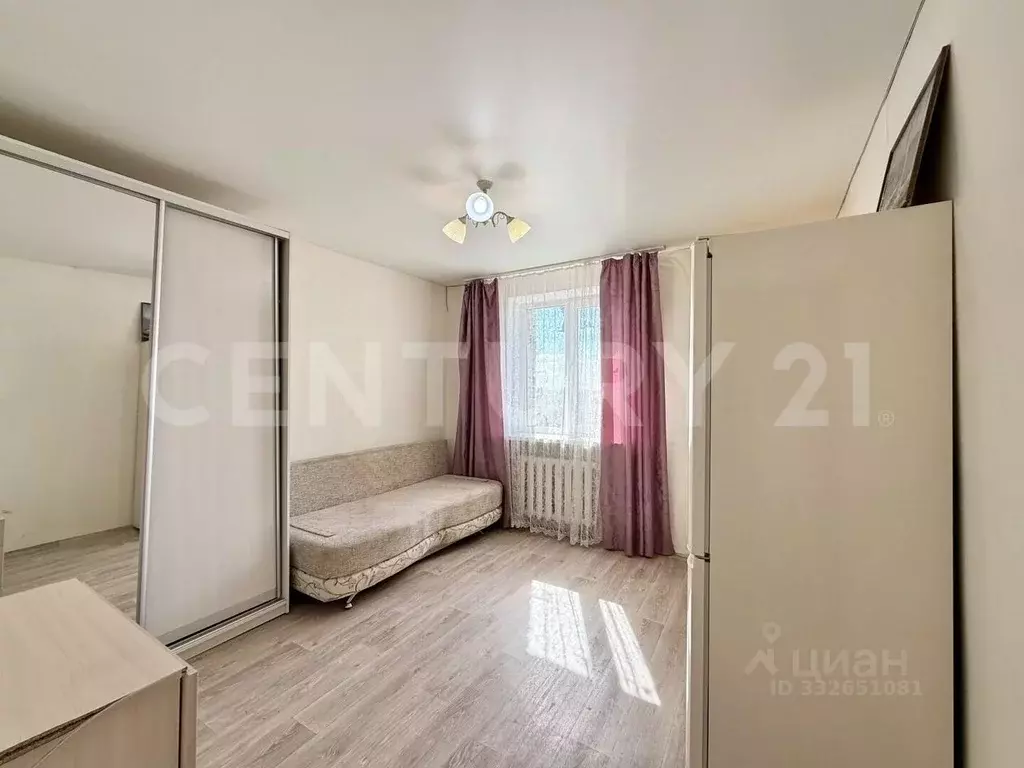 Комната Чувашия, Чебоксары просп. 9-й Пятилетки, 2 (12.8 м) - Фото 1