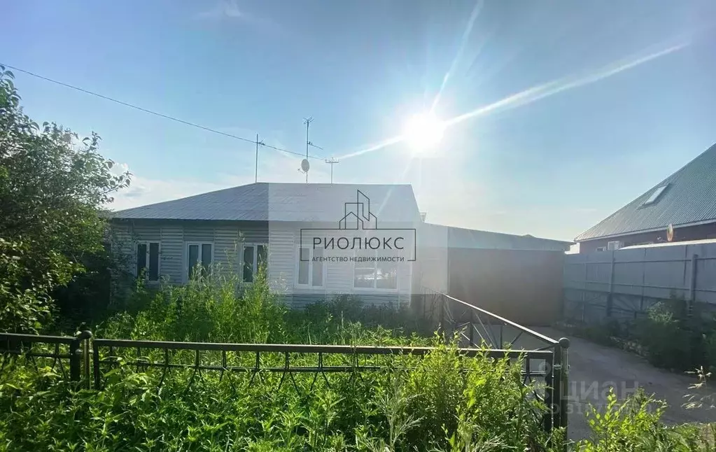 Дом в Челябинская область, Магнитогорск ул. Короленко, 39 (83 м) - Фото 1