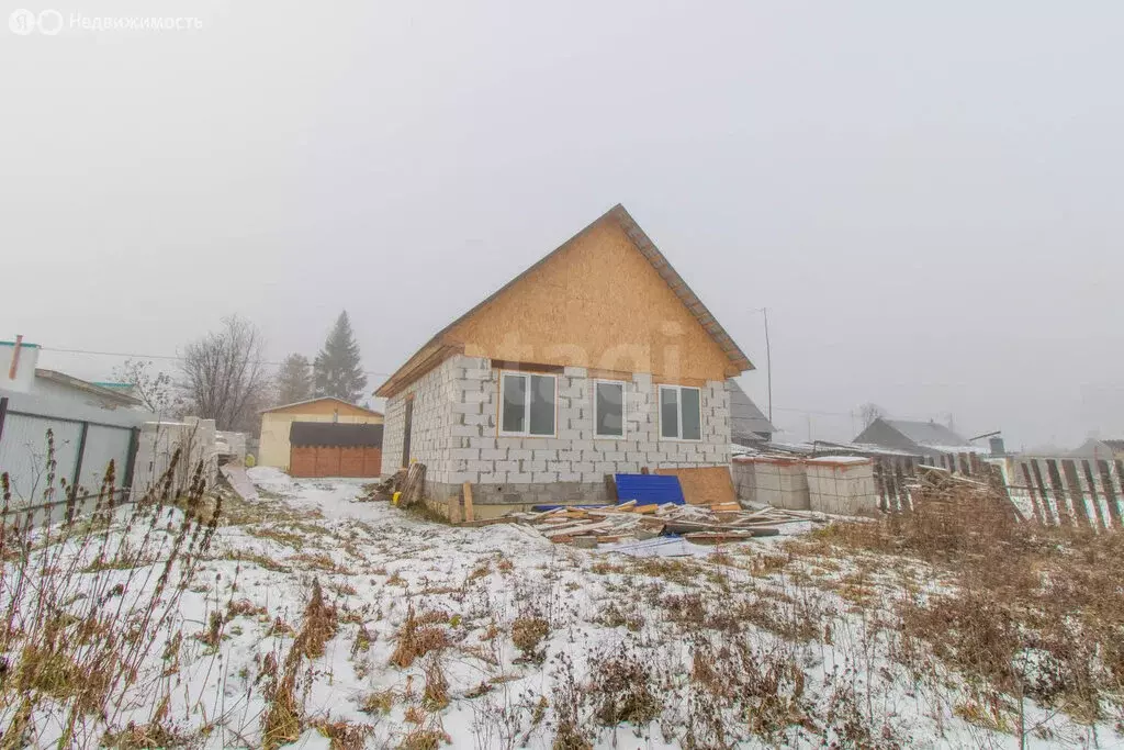 Дом в село Тюнево, Центральная улица (88 м) - Фото 1