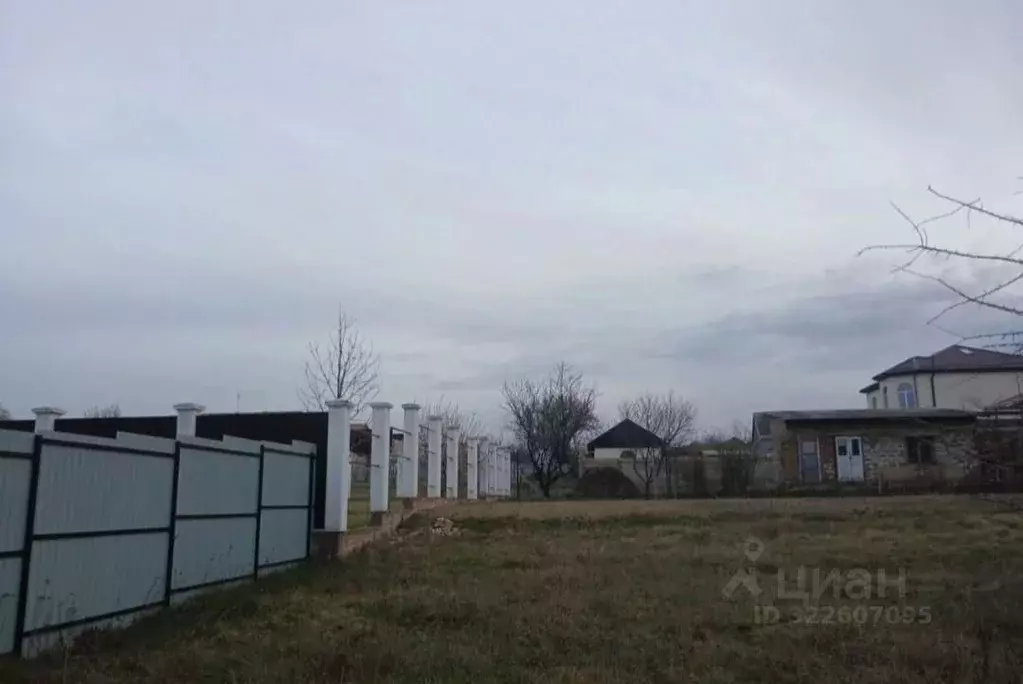 Участок в Крым, Симферопольский район, Добровское с/пос, с. Пионерское ... - Фото 2