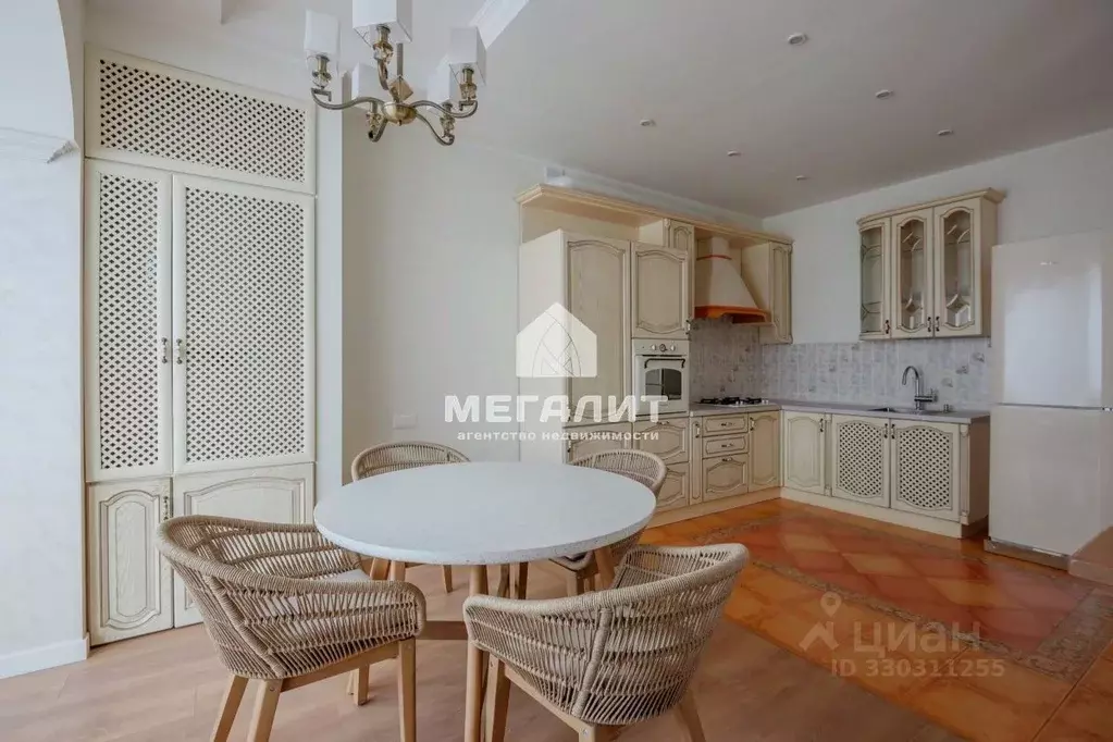 4-к кв. Татарстан, Казань ул. Мулланура Вахитова, 8 (131.5 м) - Фото 2