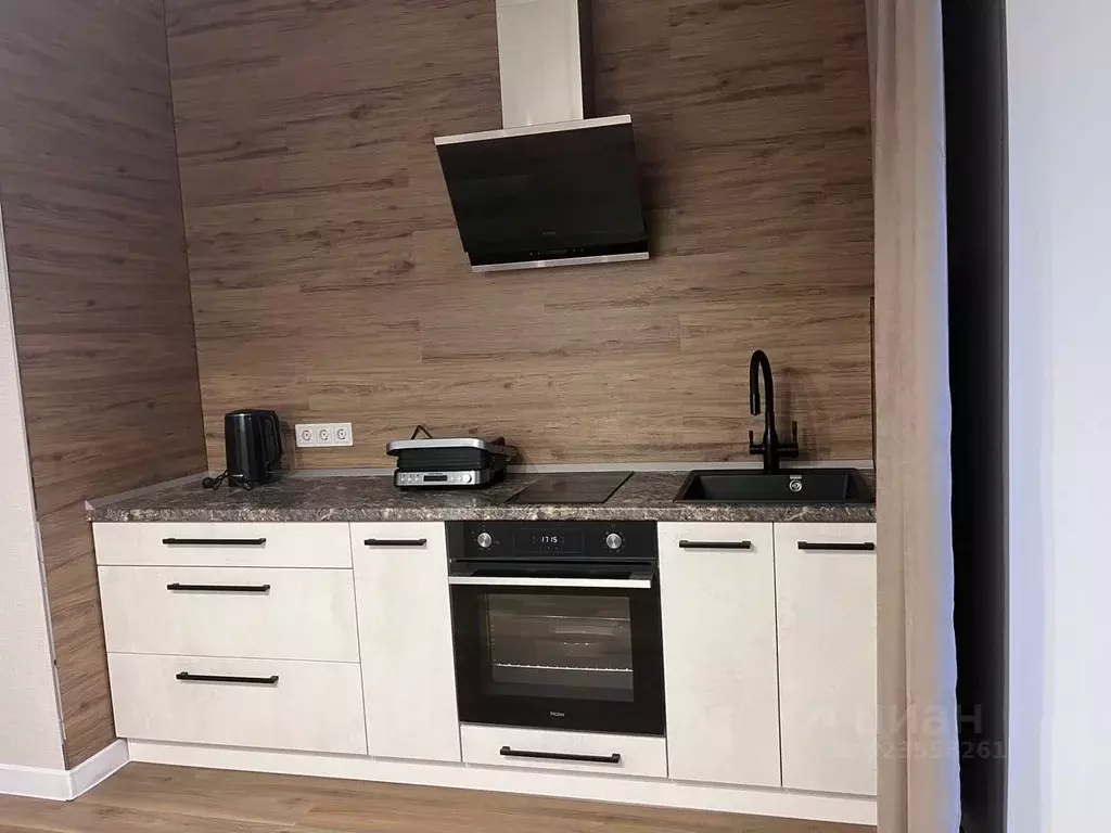 1-к кв. Новосибирская область, Новосибирск Светлановская ул., 52/1 ... - Фото 0