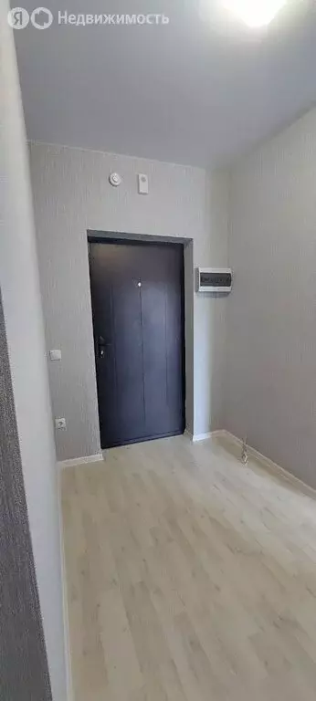 3-комнатная квартира: Краснодар, улица Лётчика Позднякова, 2к17 (61.2 ... - Фото 1