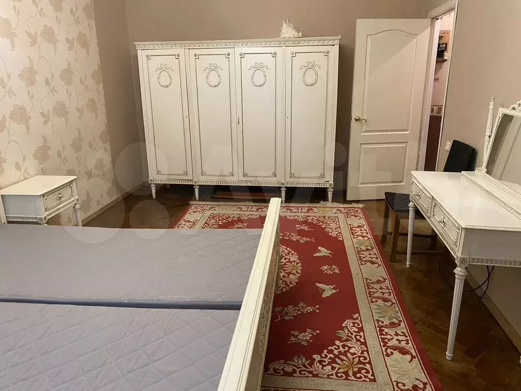 Комната 20 м в 3-к., 1/5 эт. - Фото 0