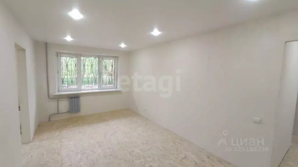 3-к кв. Красноярский край, Красноярск Кольцевая ул., 3 (56.4 м) - Фото 1