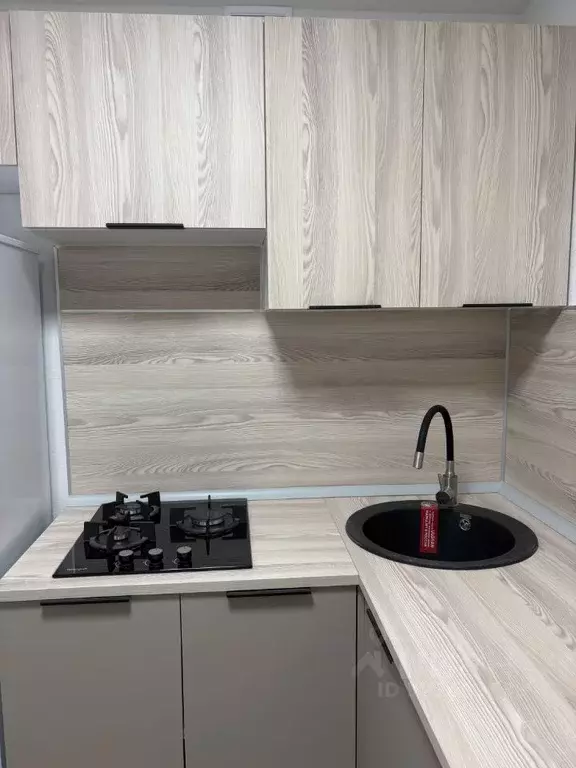 1-к кв. Псковская область, Псков Западная ул., 2 (29.4 м) - Фото 1