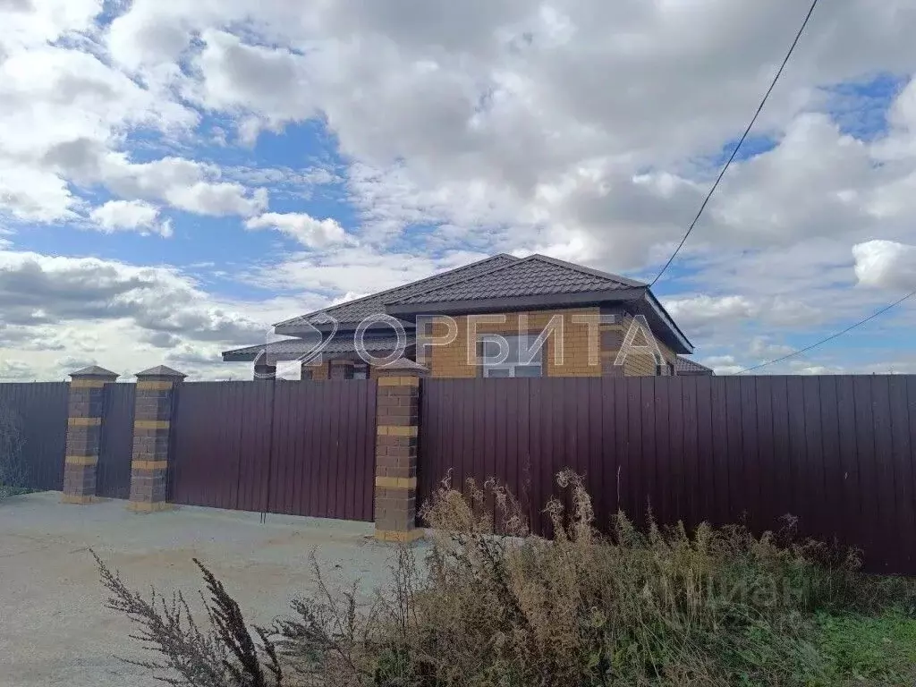 Дом в Тюменская область, Тюменский муниципальный округ, с. Успенка, ... - Фото 1