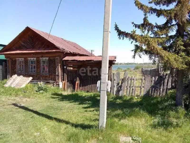 Дом в Челябинская область, Касли ул. Заветы Ильича, 11 (47 м) - Фото 0