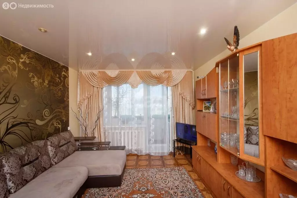 3-комнатная квартира: Ишим, улица Свердлова, 10 (57.2 м) - Фото 1