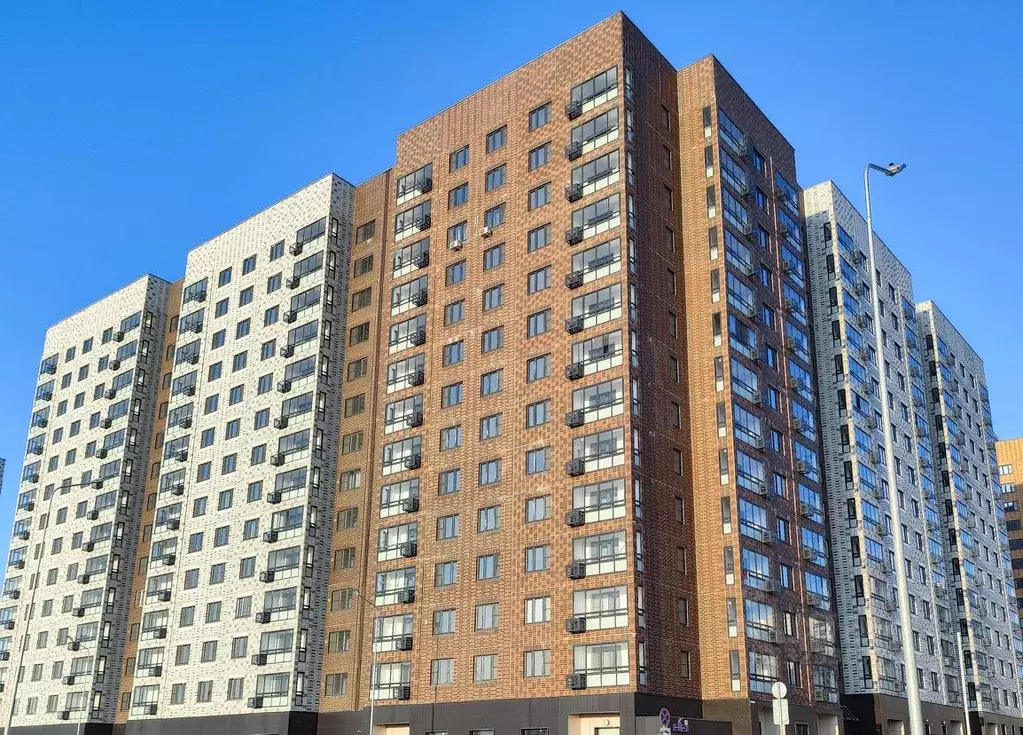 3-к кв. Москва ул. Кварцевая, 2к3 (82.3 м) - Фото 2