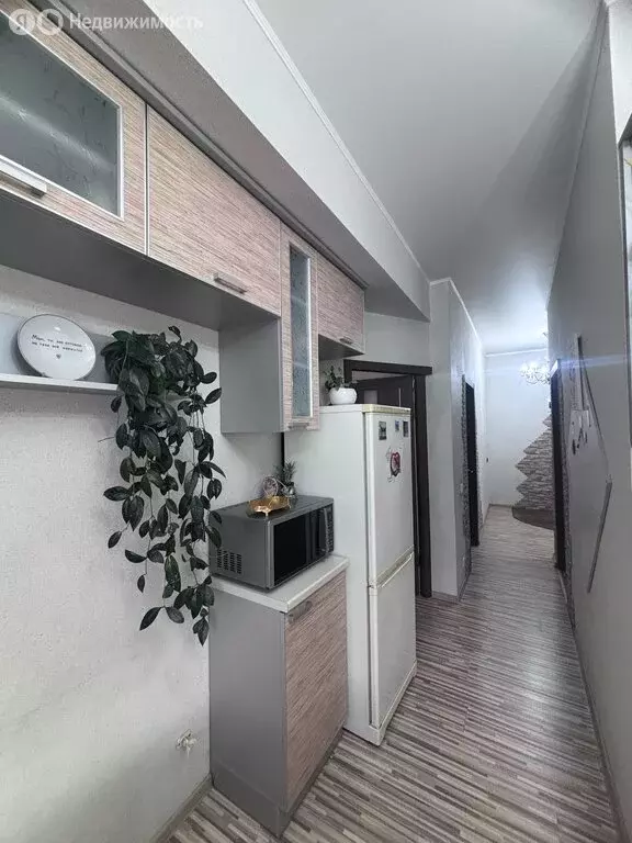 2-комнатная квартира: Новомосковск, улица Кирова, 8 (50 м) - Фото 1