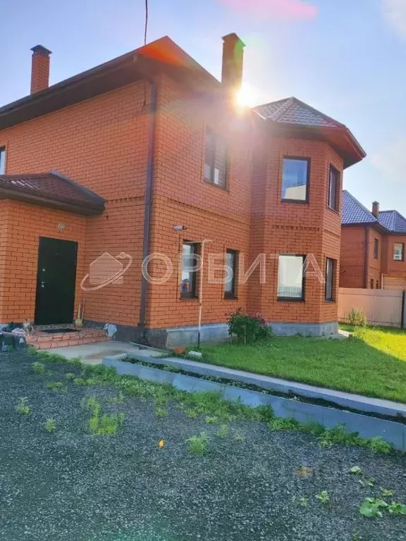 Дом в Тюменская область, Тюмень проезд Биатлонный, 15А (141 м) - Фото 1