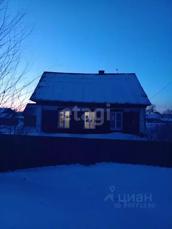 Дом в Кемеровская область, Анжеро-Судженск ул. Маяковского (46 м) - Фото 0