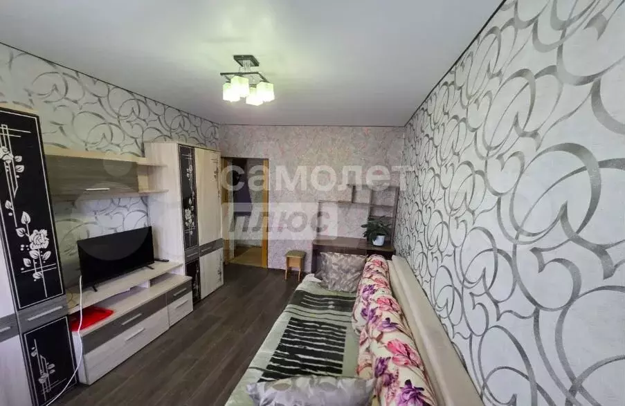 3-к. квартира, 54 м, 5/5 эт. - Фото 0