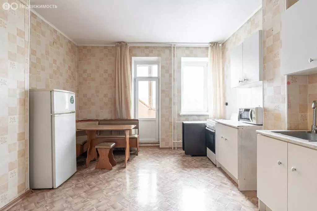 1-комнатная квартира: Казань, улица Фатыха Амирхана, 18/41 (57.2 м) - Фото 2