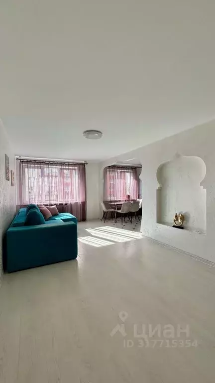 2-к кв. Башкортостан, Уфа Революционная ул., 70 (60.0 м) - Фото 0