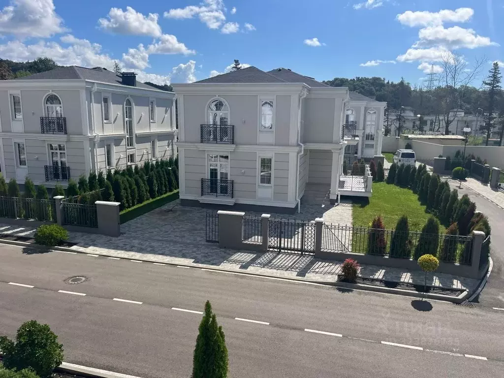 Дом в Краснодарский край, Сочи городской округ, с. Орел-Изумруд ул. ... - Фото 2