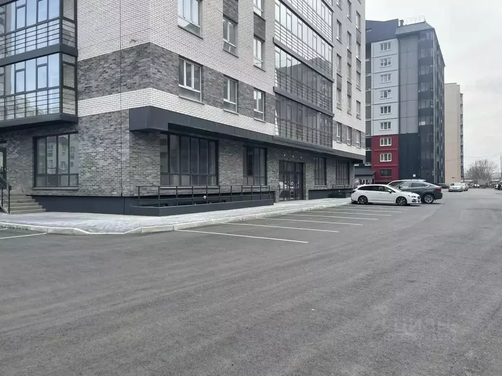 Торговая площадь в Хакасия, Абакан ул. Генерала Тихонова, 10/1 (115 м) - Фото 2