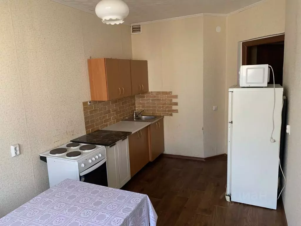 1-к кв. Оренбургская область, Оренбург Салмышская ул., 58/2 (42.0 м) - Фото 2