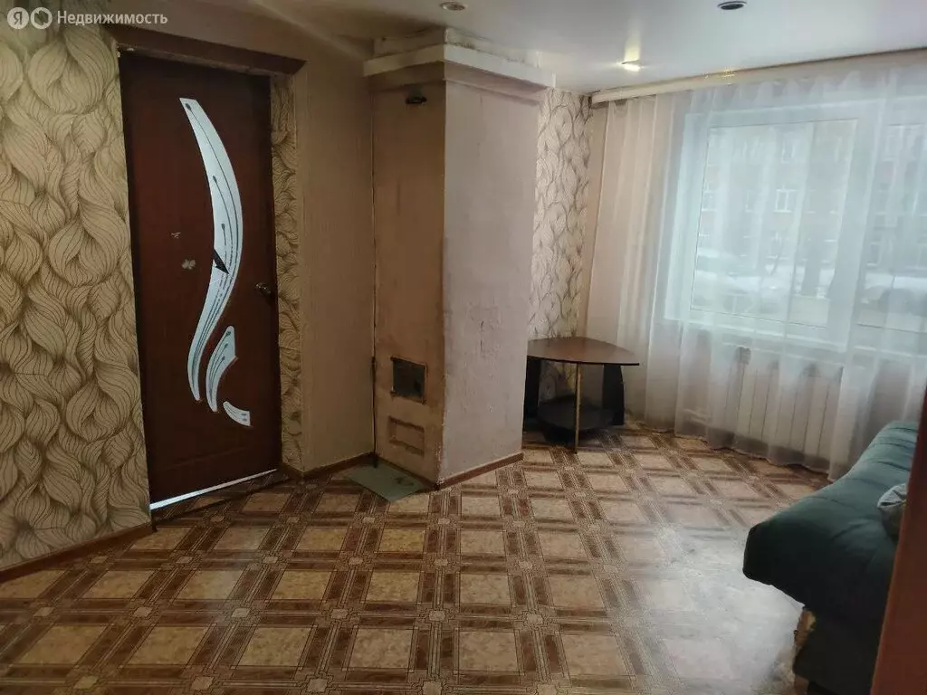 3-комнатная квартира: Ирбит, улица Логинова, 65 (50.1 м) - Фото 2