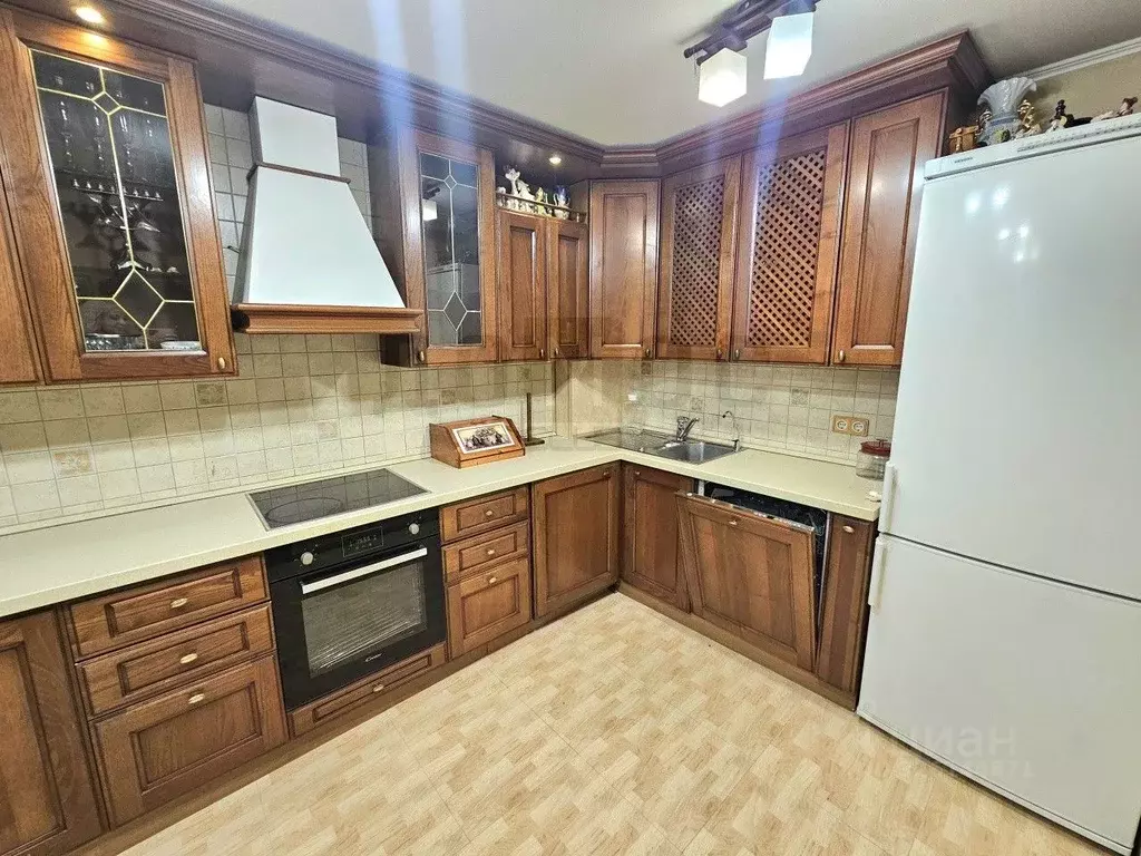 3-к кв. Свердловская область, Екатеринбург ул. Пальмиро Тольятти, 12А ... - Фото 1