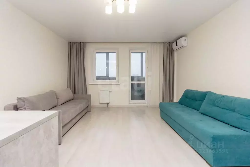 Студия Тюменская область, Тюмень Таврическая ул., 9к6 (37.0 м) - Фото 1