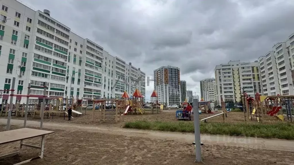 3-к кв. Татарстан, Набережные Челны ул. Виктора Полякова, 20Б (74.0 м) - Фото 1