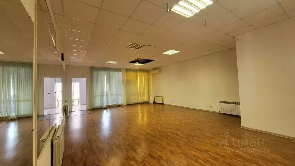 Помещение свободного назначения в Краснодарский край, Новороссийск ул. ... - Фото 1