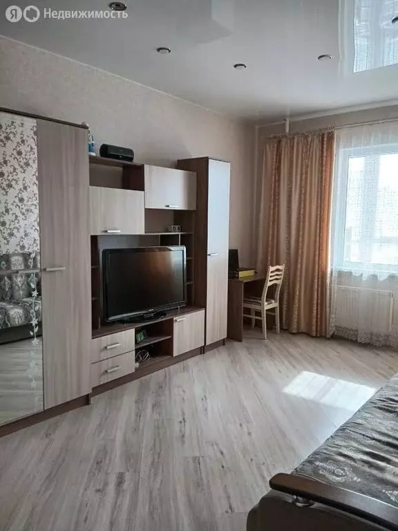 1-комнатная квартира: посёлок городского типа Голубое, Трёхсвятская ... - Фото 1