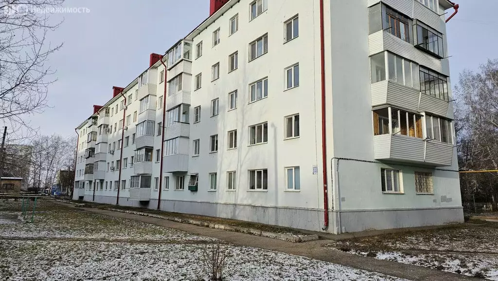 3-комнатная квартира: Октябрьский, Комсомольская улица, 35 (50.8 м) - Фото 1