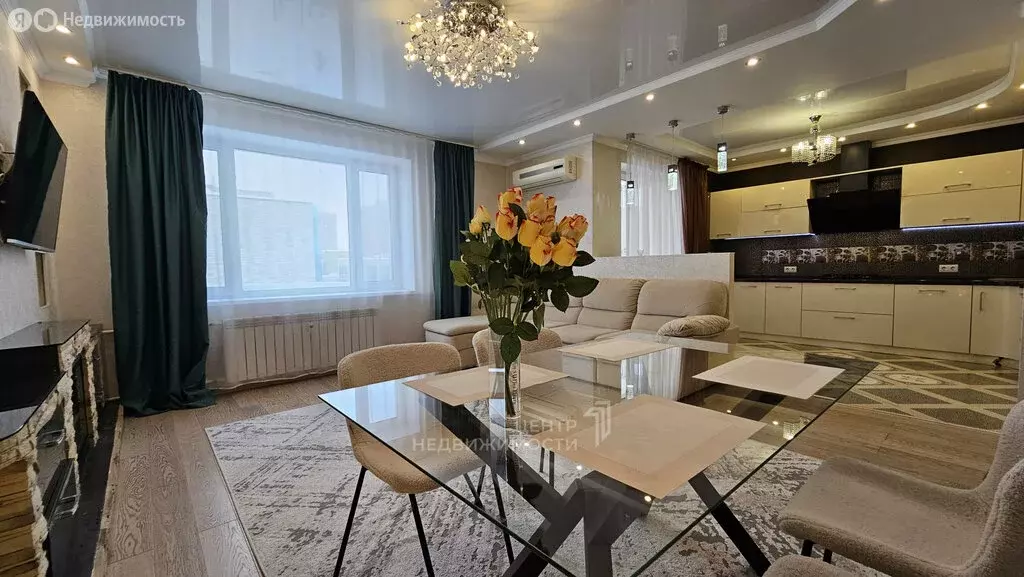 3-комнатная квартира: Казань, улица Сибгата Хакима, 5 (92 м) - Фото 2