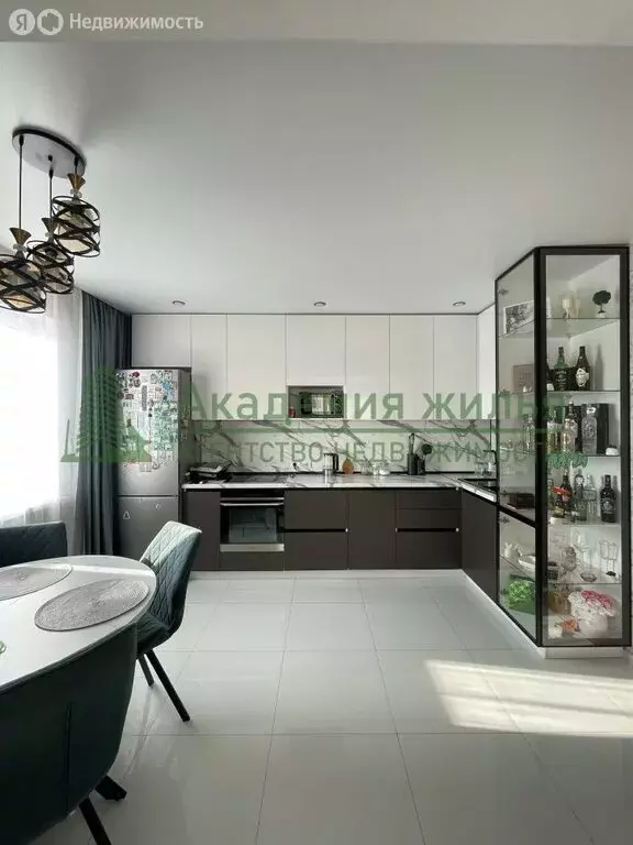 2-комнатная квартира: Саратов, проспект Героев Отечества, 6А (58 м) - Фото 1