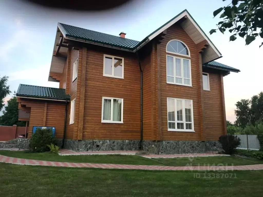 Дом в Новосибирская область, Новосибирск Васильковая ул., 4 (241 м) - Фото 0