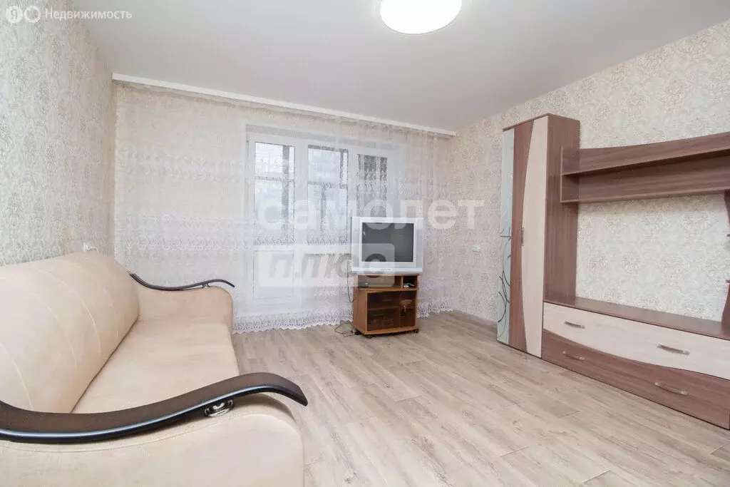 3-комнатная квартира: Ульяновск, Промышленная улица, 71 (64.8 м) - Фото 1